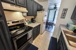 6239 Charing Cross Ln, Middleton, WI 53562 - Photo 5