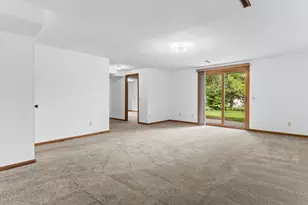 639 Wood Violet Ln, Sun Prairie, WI 53590 - Photo 17