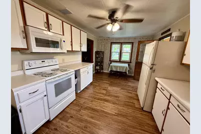 200 Grandview Avenue, Waupun, WI 53963 - Photo 17