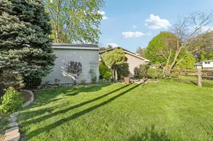 1620 Maple St, Middleton, WI 53562 - Photo 49