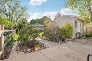 1620 Maple St, Middleton, WI 53562 - Photo 47