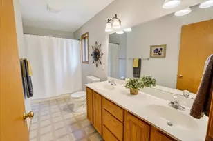 706 Summerton Ct, Sun Prairie, WI 53590 - Photo 35