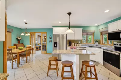 706 Summerton Court, Sun Prairie, WI 53590 - Photo 7