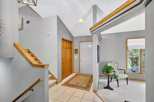 706 Summerton Ct, Sun Prairie, WI 53590 - Photo 5