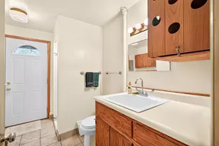 1513 Woodvale Dr, Madison, WI 53716 - Photo 39