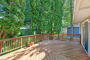 1513 Woodvale Dr, Madison, WI 53716 - Photo 9