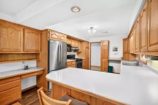 1513 Woodvale Dr, Madison, WI 53716 - Photo 19