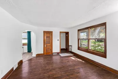 844 Ridgewood Way, Madison, WI 53713 - Photo 5