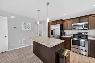 208 Sugar Maple Ln, Verona, WI 53593 - Photo 13