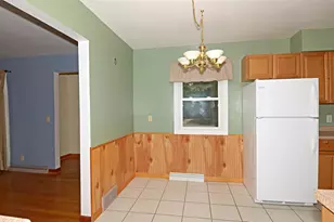 201 Locust Ct, Portage, WI 53901 - Photo 9