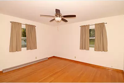 201 Locust Court, Portage, WI 53901 - Photo 13