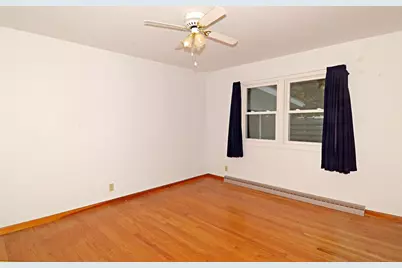 201 Locust Court, Portage, WI 53901 - Photo 15