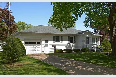 201 Locust Court, Portage, WI 53901 - Photo 25