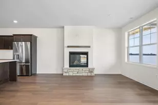 216 Lakeview Ln, Beaver Dam, WI 53916 - Photo 7