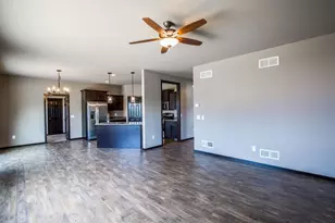 517 Spindrift St, Mount Horeb, WI 53572 - Photo 9