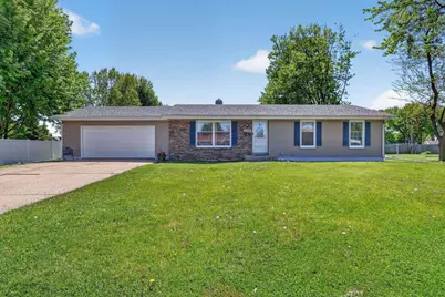 638 Chartier Street, Janesville, WI 53546 - Photo 3