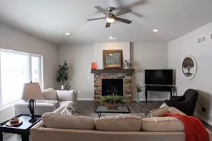 4499 Thrasher St, Middleton, WI 53562 - Photo 15