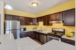 5192 Sassafras Dr, Fitchburg, WI 53711 - Photo 9