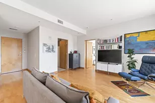 309 W Washington Ave, Madison, WI 53703 - Photo 7