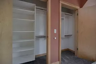 1037 Williamson St, Madison, WI 53703 - Photo 21