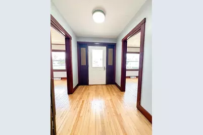 910 Wells Street, Marinette, WI 54143 - Photo 3