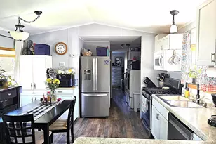 127 Falling Creek Cir, Janesville, WI 53548 - Photo 5