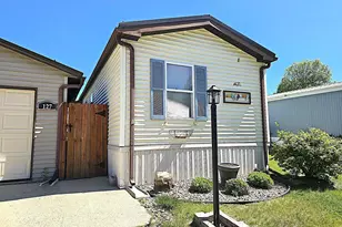 127 Falling Creek Cir, Janesville, WI 53548 - Photo 3