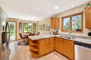 W7183 Breneman Rd, Pardeeville, WI 53954 - Photo 9