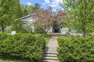 719 Silver Lake Dr, Portage, WI 53901 - Photo 3