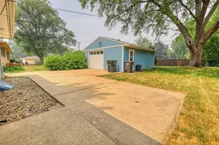 616 West St, Stoughton, WI 53589 - Photo 31