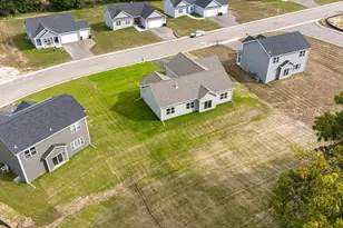 503 Ridge Ct, Orfordville, WI 53576 - Photo 5