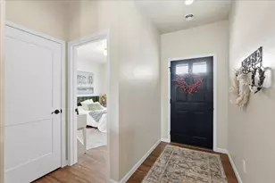 588 Stonewood Ct, Janesville, WI 53536 - Photo 5