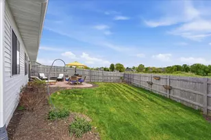 588 Stonewood Ct, Janesville, WI 53536 - Photo 37
