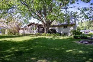 111 W Monroe St, Mauston, WI 53948 - Photo 41