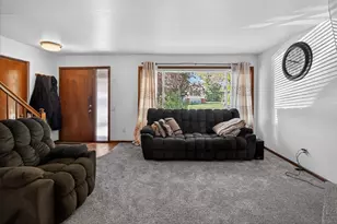 517 Knightsbridge Rd, Waunakee, WI 53597 - Photo 15