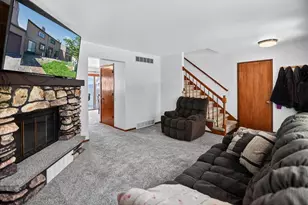 517 Knightsbridge Rd, Waunakee, WI 53597 - Photo 17