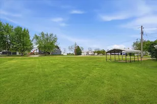 312 S Vine St, Belleville, WI 53508 - Photo 63
