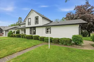312 S Vine St, Belleville, WI 53508 - Photo 5