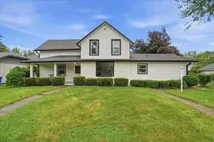 312 S Vine St, Belleville, WI 53508 - Photo 3