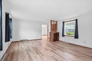 312 S Vine St, Belleville, WI 53508 - Photo 15
