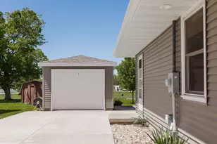 880 2nd St, Platteville,  53818 - Photo 43
