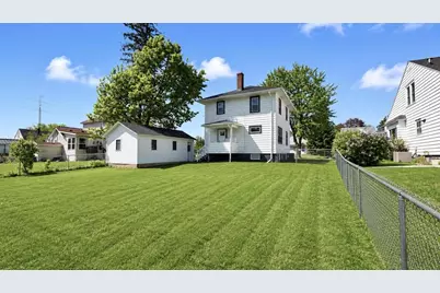 412 Marion Street, Portage, WI 53901 - Photo 3