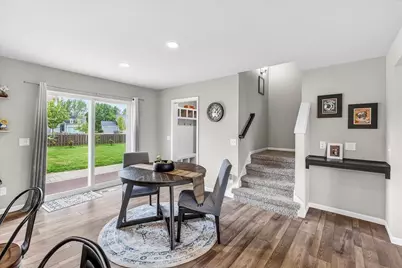 876 Remington Way, Sun Prairie, WI 53590 - Photo 5