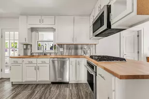 431 5th St, Baraboo, WI 53913 - Photo 11