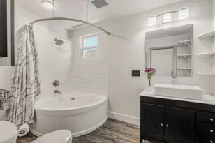 431 5th St, Baraboo, WI 53913 - Photo 17