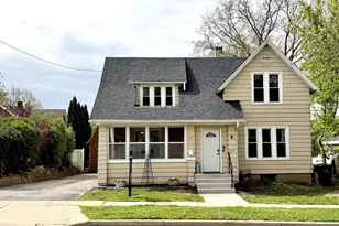 318 3rd St, Fort Atkinson, WI 53538 - Photo 1