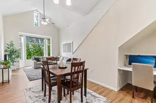 301 Harbour Town Dr, Madison, WI 53717 - Photo 5