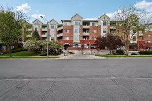 301 Harbour Town Dr, Madison, WI 53717 - Photo 31