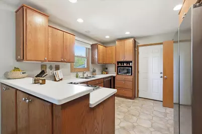 118 Violet Circle, Madison, WI 53714 - Photo 17