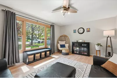 118 Violet Circle, Madison, WI 53714 - Photo 9